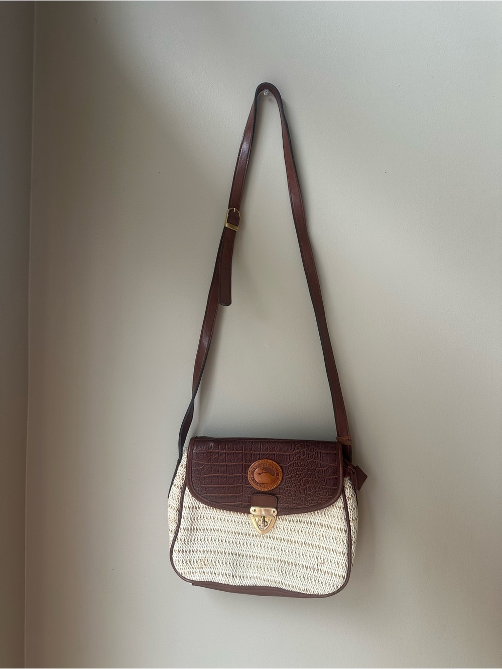 VTG dooney and Bourke straw leather purse